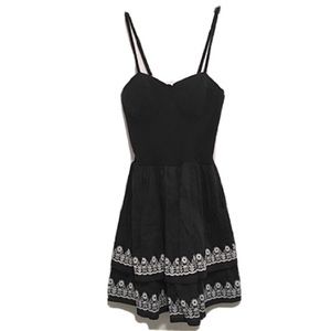 Olsenboye | Black Floral Dress 👗